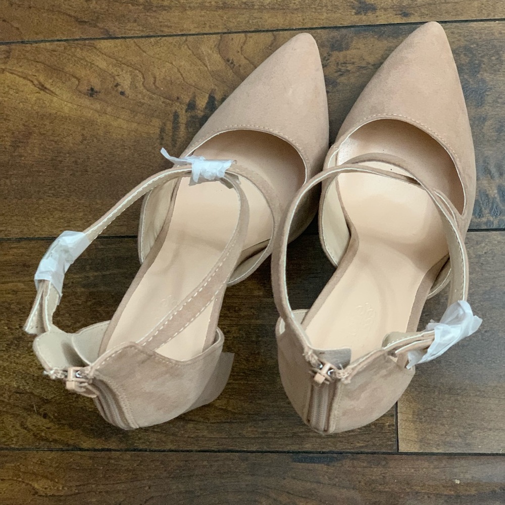 Brand New Charlotte Russ high heels